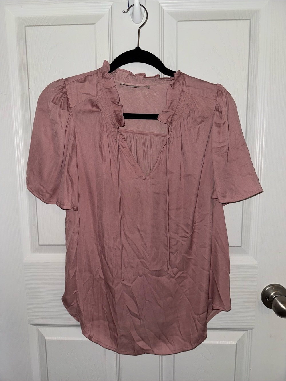 Women's LOFT Ruffled V-Neck Blouse - Dusty Rose